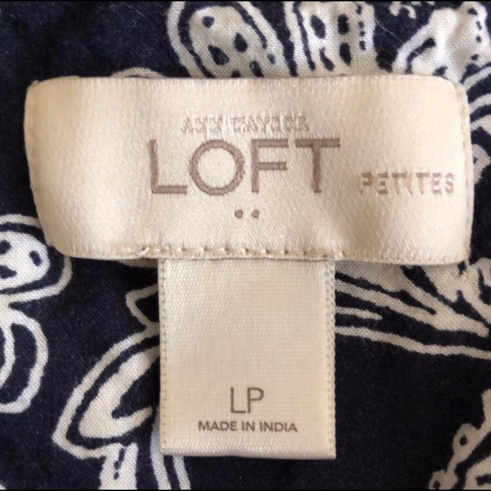 LOFT Paisley Dress In Blue and White Size LP - Picture 8 of 8